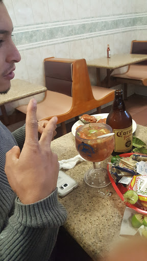 Mexican Restaurant «Mariscos Manzanillo», reviews and photos, 2124 Nadeau St, Los Angeles, CA 90001, USA