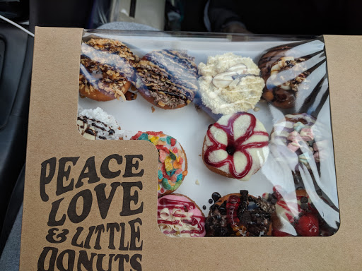 Donut Shop «Peace, Love And Little Donuts Of Green», reviews and photos, 3700 Massillon Rd, Uniontown, OH 44685, USA