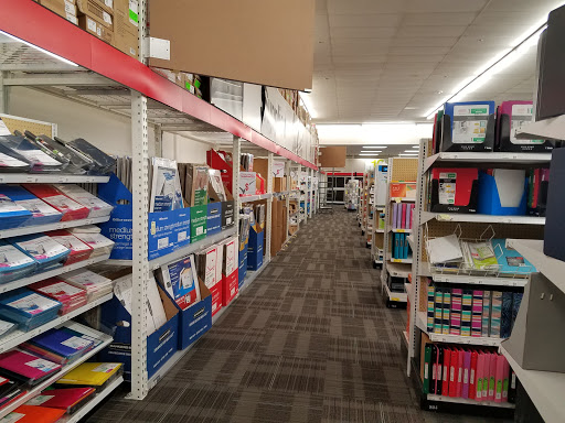 Office Supply Store «Office Depot», reviews and photos, 40 E Golf Rd, Schaumburg, IL 60173, USA