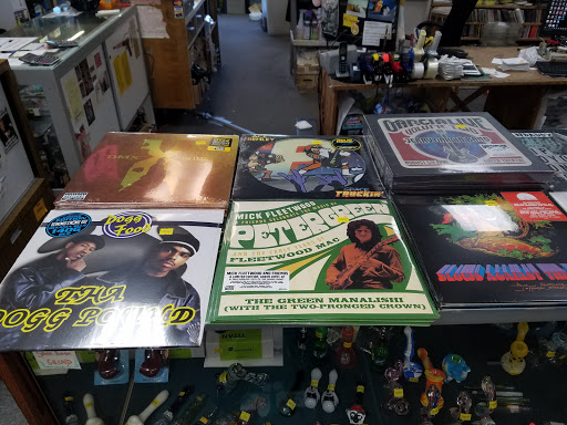 Record Store «Flipside Records», reviews and photos, 41 E 14 Mile Rd, Clawson, MI 48017, USA