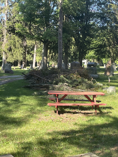 Woodlawn Memorial Cemetery