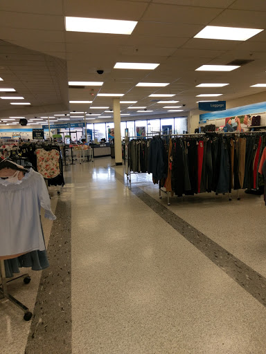 Clothing Store «Ross Dress for Less», reviews and photos, 151 N McDowell Blvd, Petaluma, CA 94954, USA
