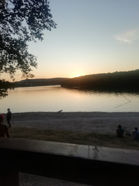 Port de Masgrangeas - Le Lac de Vassivière du Restaurant La Barak'a à Beaumont-du-Lac - n°1