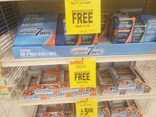 Shopping Mall «Silver Lake Village Shopping Center», reviews and photos, Silver Lake Rd NE, St Anthony, MN 55421, USA