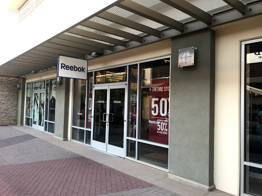 Shopping Mall «Phoenix Premium Outlets», reviews and photos, 4976 Premium Outlets Way, Chandler, AZ 85226, USA