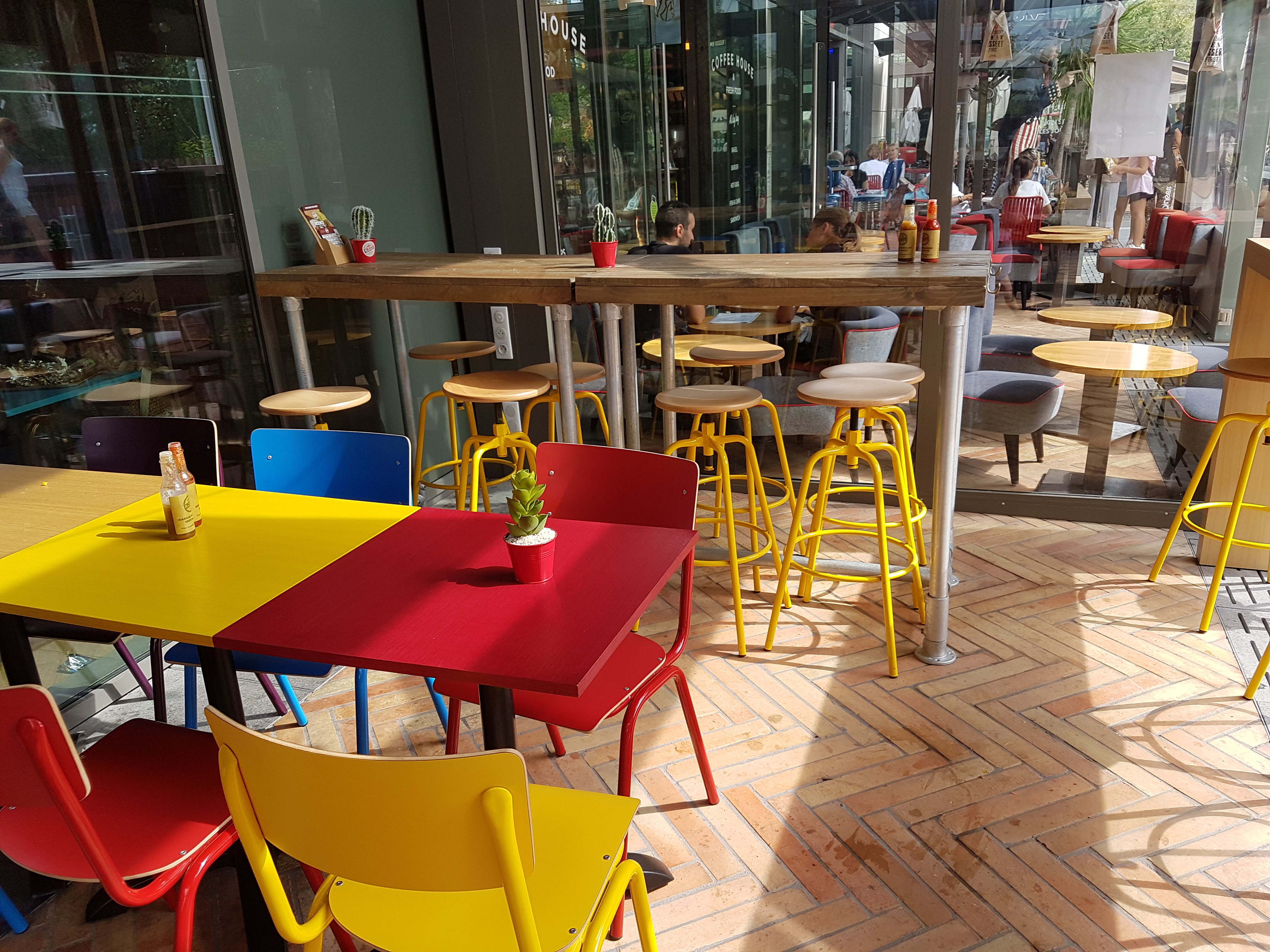 Photo n° 4 de l'avis de Khadidja.e fait le 15/09/2018 à 17:27