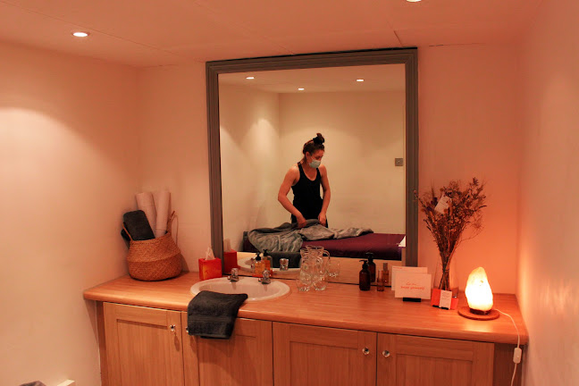 Reviews of Amber Massage in London - Massage therapist