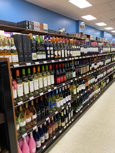 Liquor Store «Morrissey Boulevard Wines & Liquors», reviews and photos, 711 William T Morrissey Blvd, Dorchester, MA 02122, USA