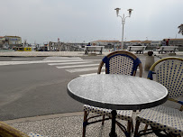 Atmosphère du Restaurant de fruits de mer La Gaîeté à Saint-Pierre-d'Oléron - n°6