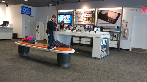 Cell Phone Store «AT&T», reviews and photos, 809 Scranton Carbondale Hwy, Scranton, PA 18508, USA