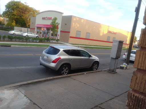 Liquor Store «Big E Liquor Store», reviews and photos, 1017 Calhoun St, Trenton, NJ 08638, USA