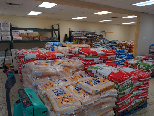 Animal Feed Store «Ace Barn Feed & Pet Supplies», reviews and photos, 10425 County Rd 39, Lithia, FL 33547, USA