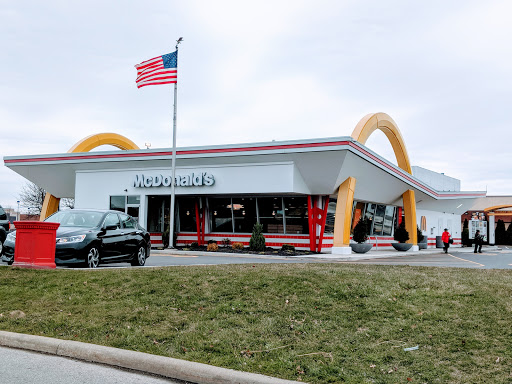 Shopping Mall «Easton Town Center», reviews and photos, 160 Easton Town Center, Columbus, OH 43219, USA