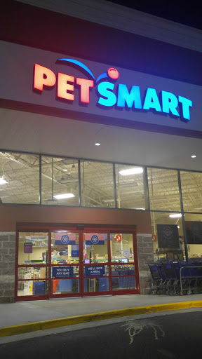 Pet Supply Store «PetSmart», reviews and photos, 13337 Worth Ave, Woodbridge, VA 22192, USA