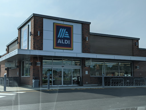 Supermarket «ALDI», reviews and photos, 1716 Vandalia St, Collinsville, IL 62234, USA