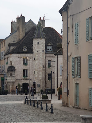 Campanato Francine à Beaune