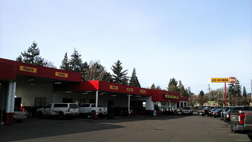 Tire Shop «Les Schwab Tire Center», reviews and photos, 2730 Pacific Ave, Forest Grove, OR 97116, USA
