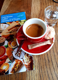 Croissant du Cafe Bunna Annecy - coffee shop italien 💚 « Old school » - n°6
