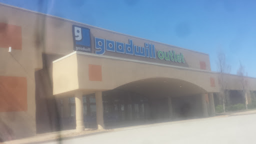 Thrift Store «Goodwill Outlet Center Bridgeton», reviews and photos