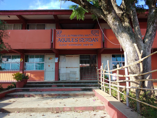 Escuela Primaria «Aquiles Serdán» en Santa María Atzompa