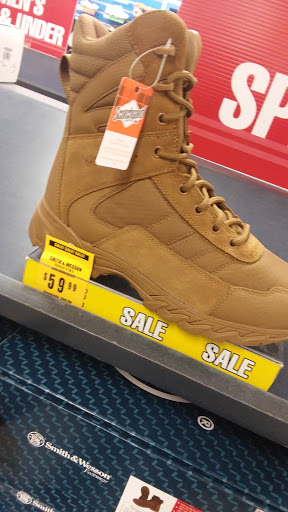 Sporting Goods Store «Big 5 Sporting Goods», reviews and photos, 3420 Wilshire Blvd, Los Angeles, CA 90010, USA