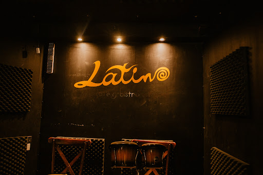 Latino Café & Bistró Cultural