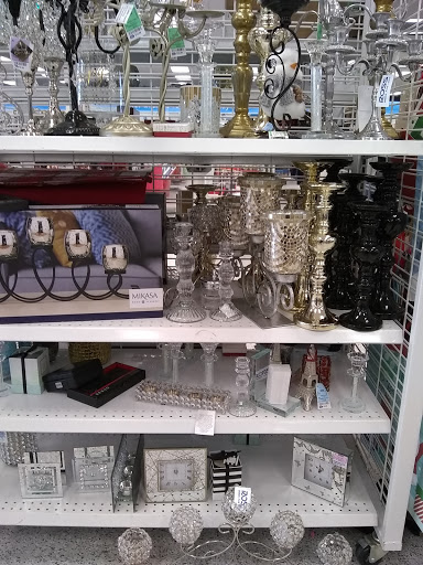 Clothing Store «Ross Dress for Less», reviews and photos, 1443 Dallas Hwy, Waxahachie, TX 75165, USA