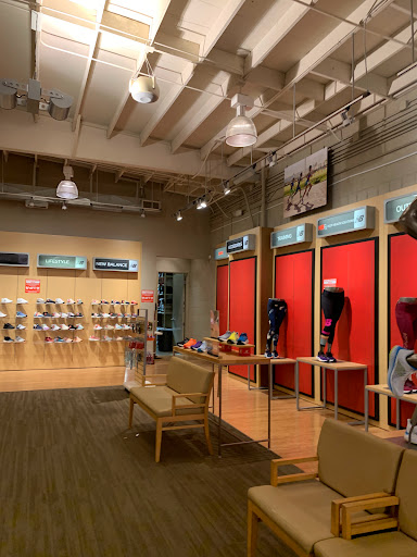 Shoe Store «New Balance», reviews and photos, 270 S Arroyo Pkwy, Pasadena, CA 91105, USA