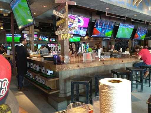 Ojos Locos Sports Cantina - Dallas