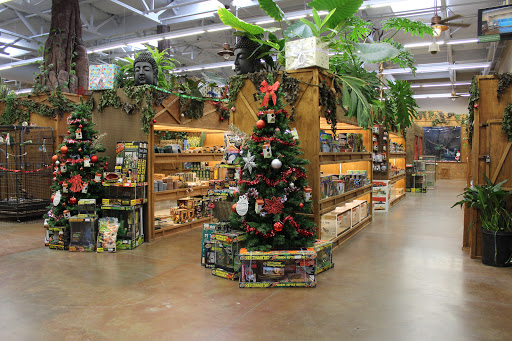 Pet Store «Lost Realms Pets», reviews and photos, 8059 N Cedar Ave, Fresno, CA 93720, USA
