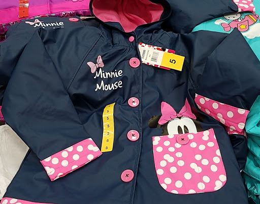 Shopping Mall «Argyle Square Shopping Center», reviews and photos, 8315 SW Jack Burns Blvd, Wilsonville, OR 97070, USA