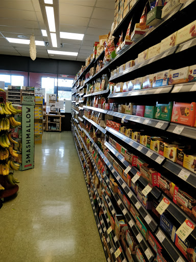 Shopping Mall «Midtown Shopping Center», reviews and photos, 74 Morris St, Morristown, NJ 07960, USA