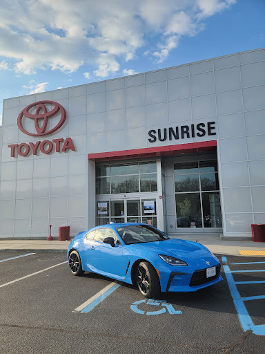 Toyota Dealer «Sunrise Toyota», reviews and photos, 3984 Sunrise Hwy, Oakdale, NY 11769, USA