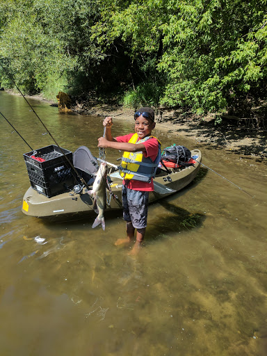 Canoe & Kayak Store «Cannon Falls Canoe and Bike Rental», reviews and photos, 615 N 5th St, Cannon Falls, MN 55009, USA