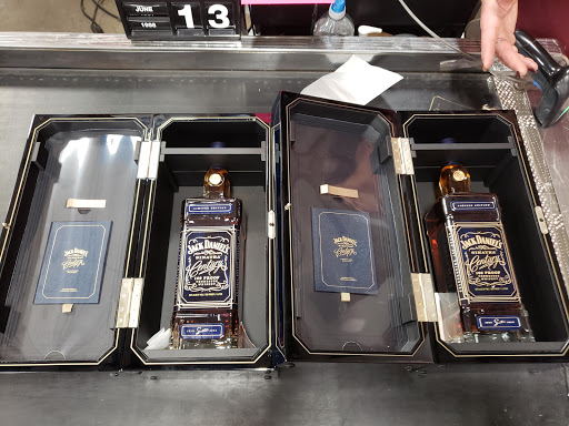 Liquor Store «Springs Liquor Outlet», reviews and photos, 6010 Carefree Cir N, Colorado Springs, CO 80922, USA