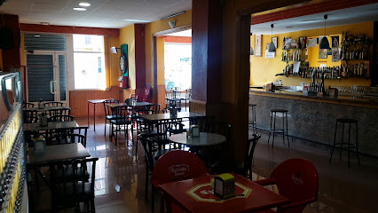 Cafe Bar Avenida - Av. Rey Gunderico, 27, 24735 Castrocontrigo, León, Spain