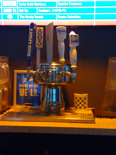 Bowling Alley «Brunswick Zone Foothill Lanes», reviews and photos, 17238 E Foothill Blvd, Fontana, CA 92335, USA