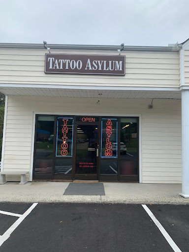 Tattoo Shop «Tattoo Asylum», reviews and photos, 4422 N Roxboro St, Durham, NC 27704, USA