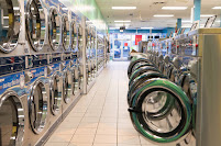 Speed Cycle Express Laundromat - Photo 5 - Car repair in Willoughby Hills, OH, Cleveland