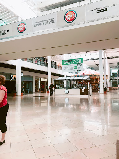 Shopping Mall «Plymouth Meeting Mall», reviews and photos, 500 W Germantown Pike, Plymouth Meeting, PA 19462, USA