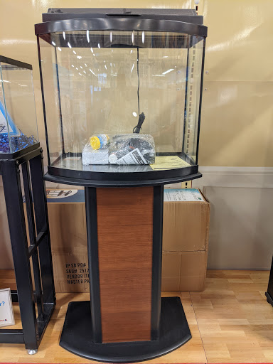 Pet Supply Store «Petco Animal Supplies», reviews and photos, 855 E Bidwell St, Folsom, CA 95630, USA