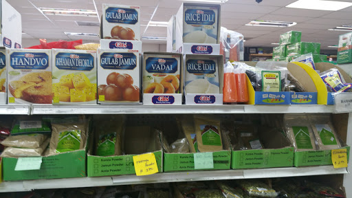 Indian Grocery Store «INDIA MARKET & SUPER EYEBROW THREADING», reviews and photos, 5203 Elkhorn Blvd, Sacramento, CA 95842, USA