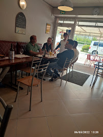 Atmosphère du Restaurant portugais L'Amandier à Dammarie-les-Lys - n°3