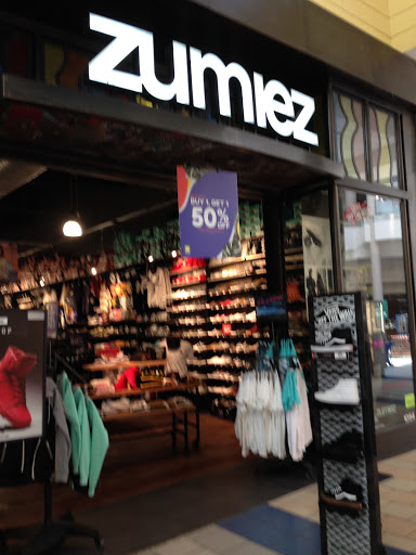 Zumiez