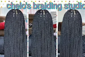 Chelo's braiding studio image