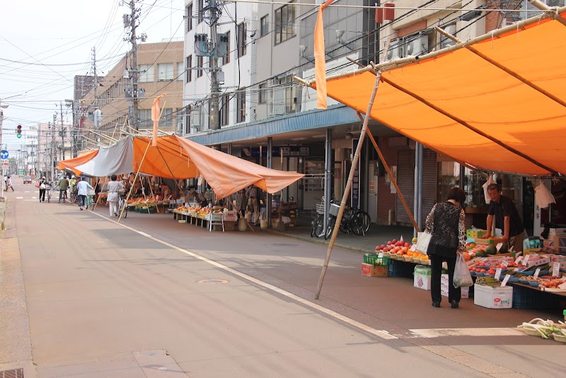 五・十(ご・とお)の市（長岡市中央露店市場朝市）