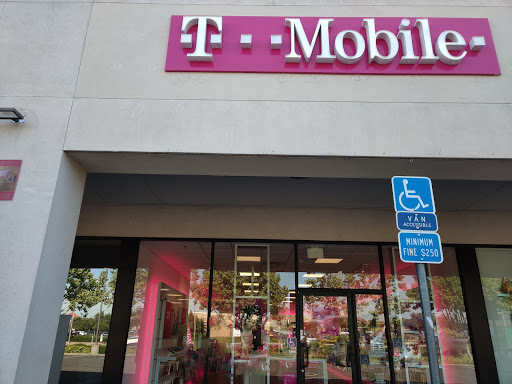 Cell Phone Store «T-Mobile», reviews and photos, 4320 Elverta Rd Suite 4, Antelope, CA 95843, USA