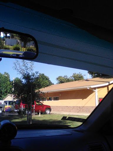 Grocery Store «Miles Market», reviews and photos, 396 Miles Ave, Yuba City, CA 95991, USA