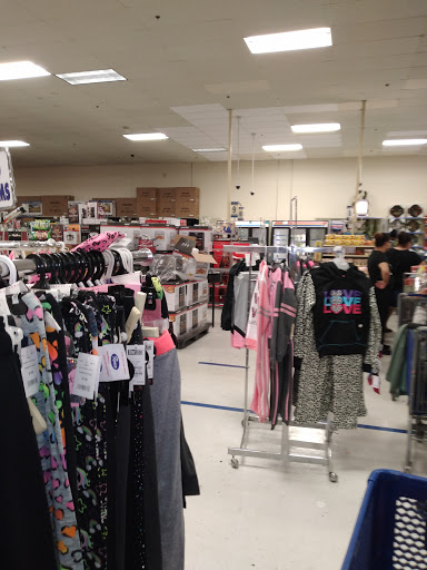 Discount Store «Roses», reviews and photos, 501 Adams Ave, Philadelphia, PA 19120, USA