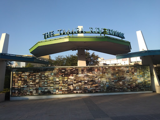 Shopping Mall «Channelside Bay Plaza», reviews and photos, 615 Channelside Dr #117, Tampa, FL 33602, USA